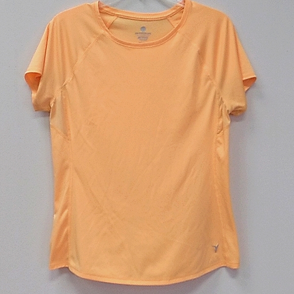 Old Navy Tops - Active top by Old Navy size large lite orange or peach
